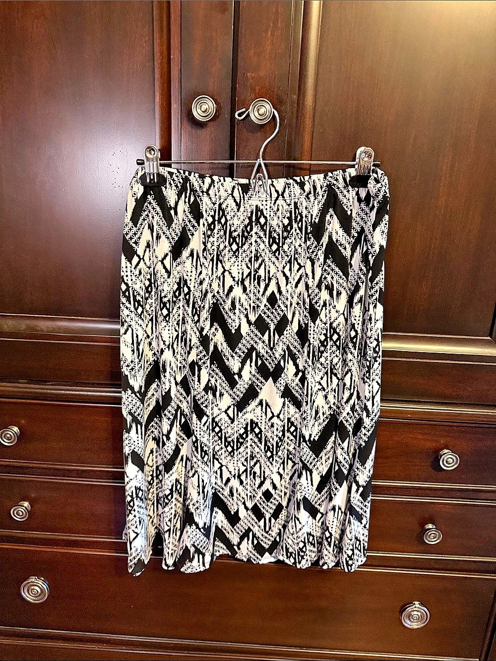 dressbarn Geometric Maxi Skirt Black & White Size 2X